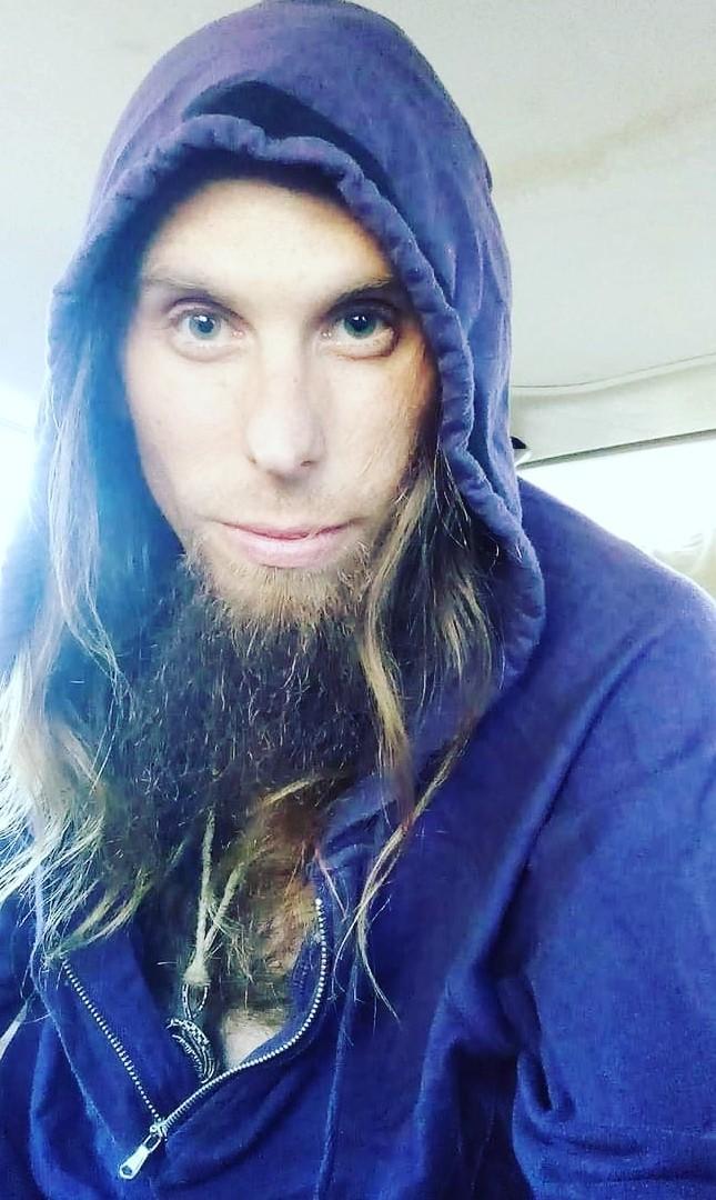 Alexxx876 Profile Image