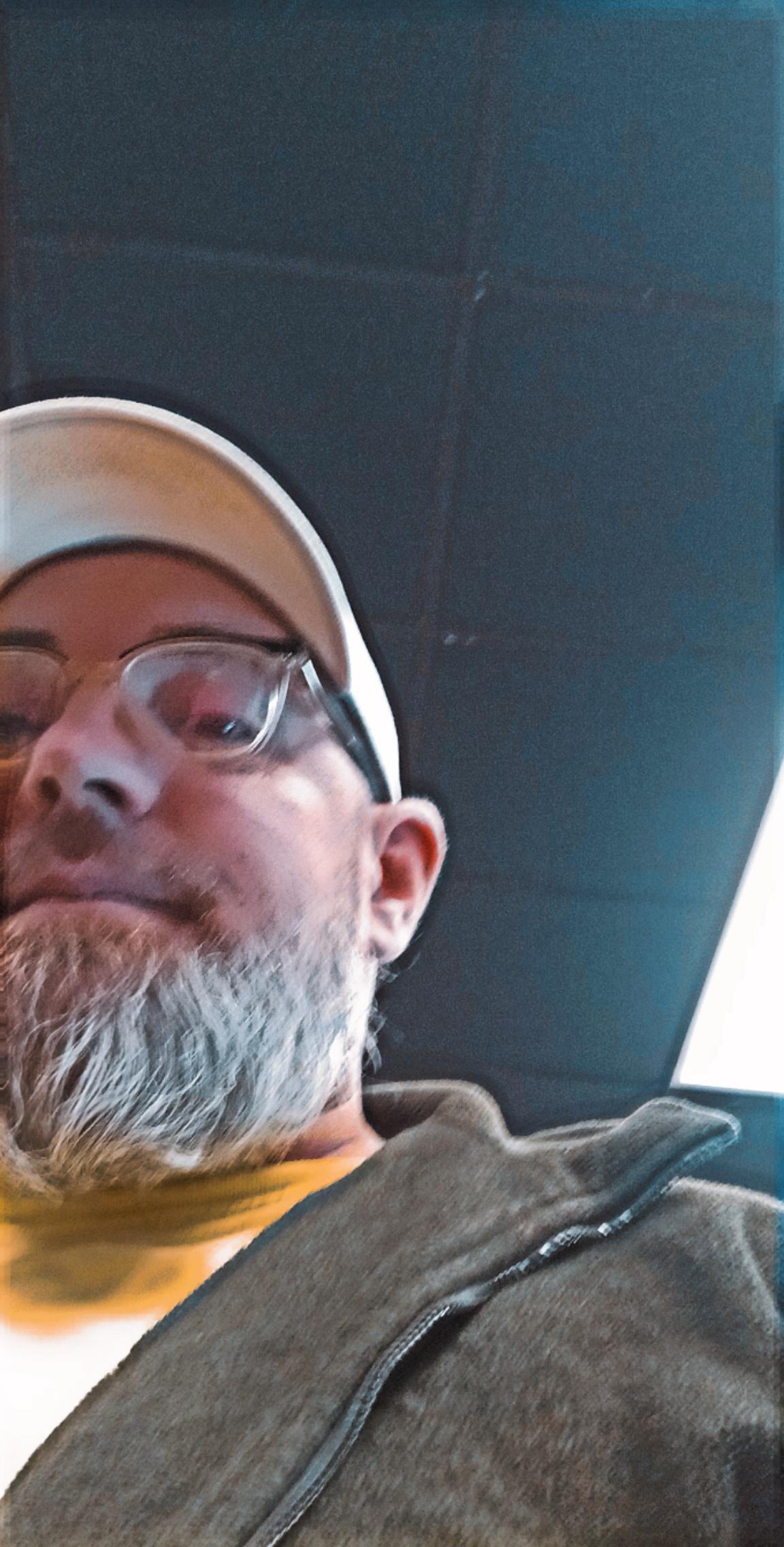 Dadbodluke's Profile