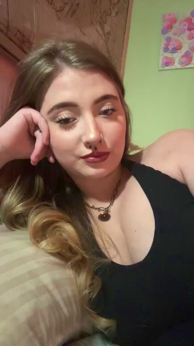 Rosaleejaden's Profile