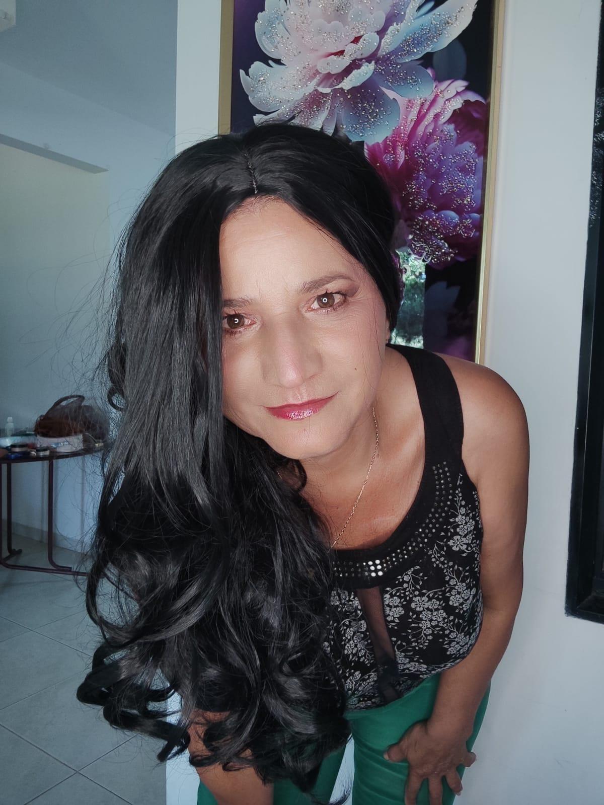 ashlyinparis69's Profile