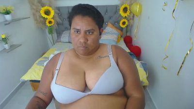 hotlesby4uxxx's Profile